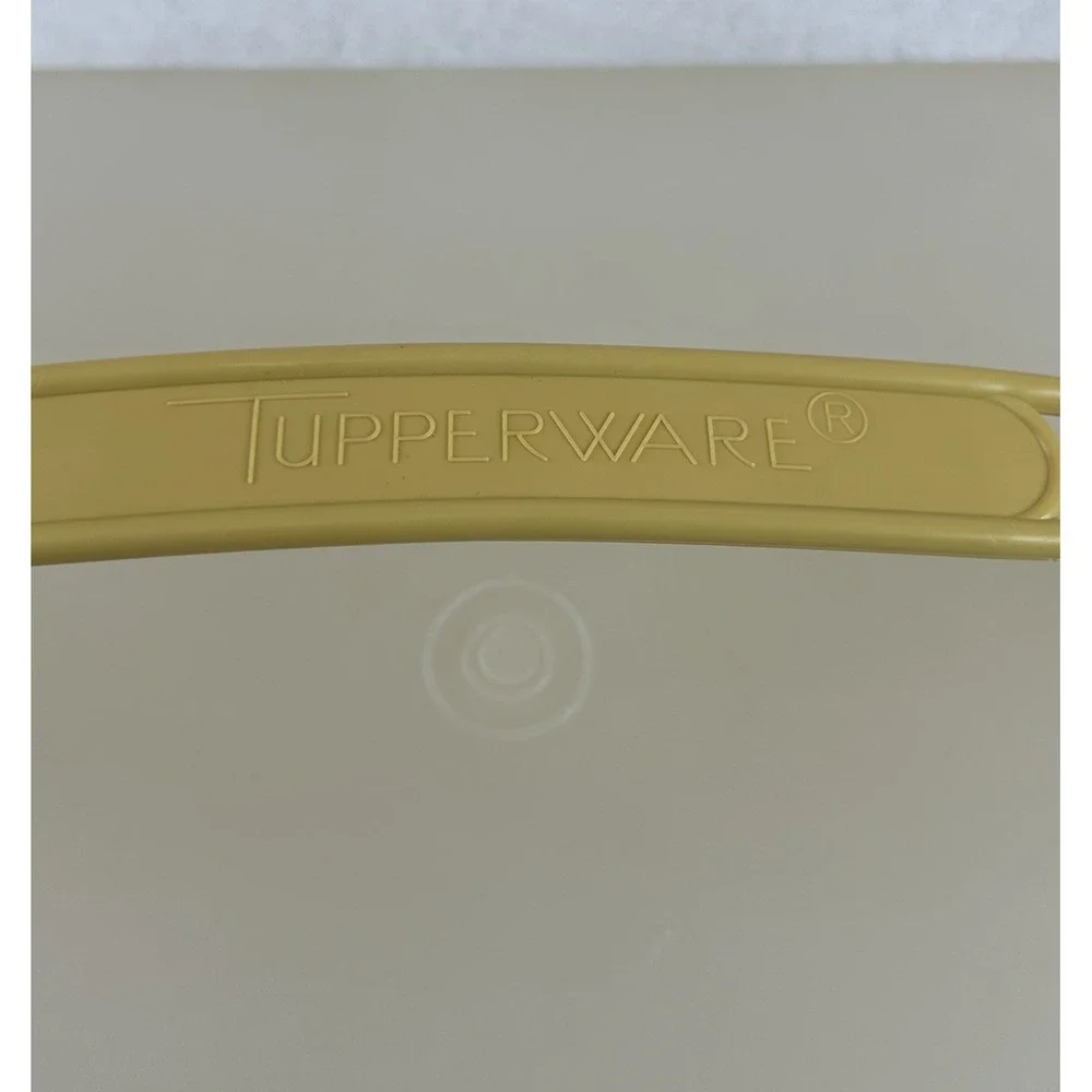 Tupperware vtg rectangular
